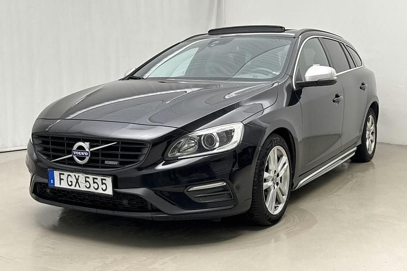 Svart Begagnad 2014 Volvo V60 R-Design Kombi | 116 000 kr (Bra pris) - Bild 1/4