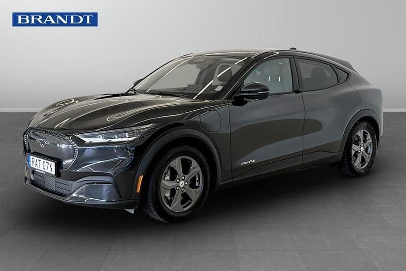Grå Begagnad 2022 Ford Mustang Mach-E Standard Range SUV | 319 900 kr (Bra pris) - Bild 1/4