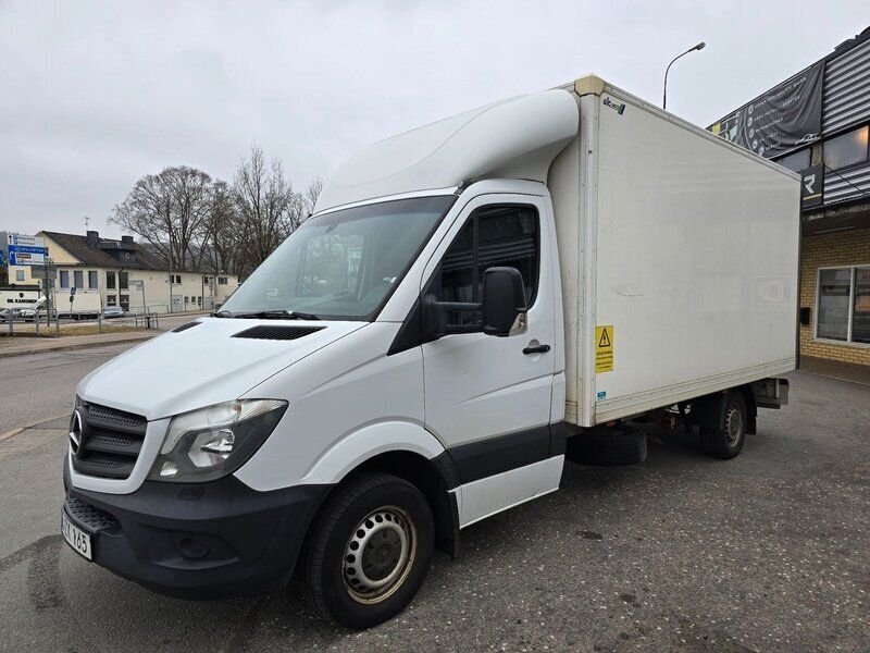 Flerfärgad (vit) Begagnad 2018 Mercedes Sprinter Van | 259 900 kr (Superpris) - Bild 1/4