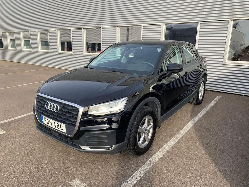 Svart Begagnad 2019 Audi Q2 Proline SUV | 182 000 kr (Marknadspris) - Bild 1/4