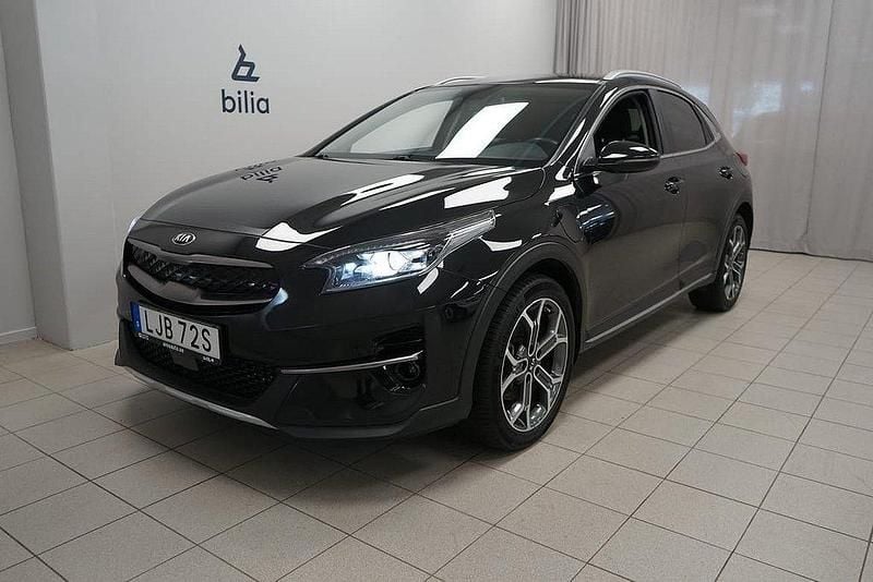 Svart Begagnad 2021 Kia XCeed SUV | 239 900 kr (Marknadspris) - Bild 1/3