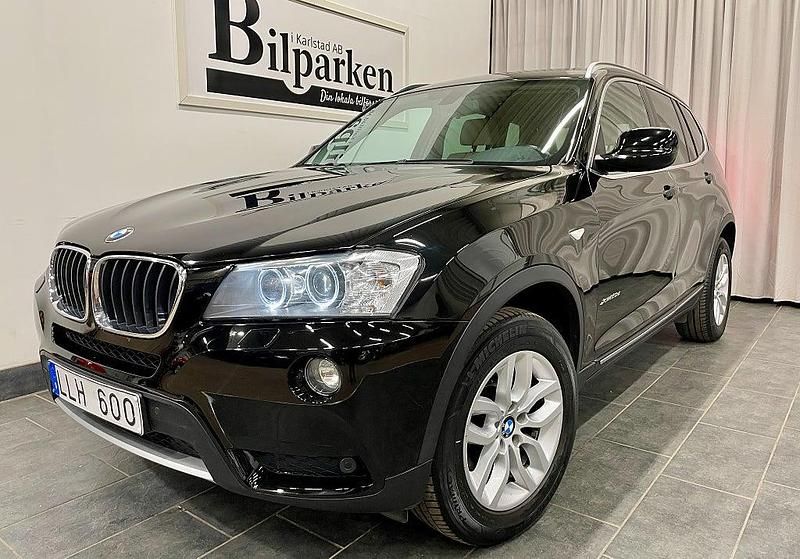 Svart Begagnad 2013 BMW X3 SUV | 159 900 kr (Marknadspris) - Bild 1/4