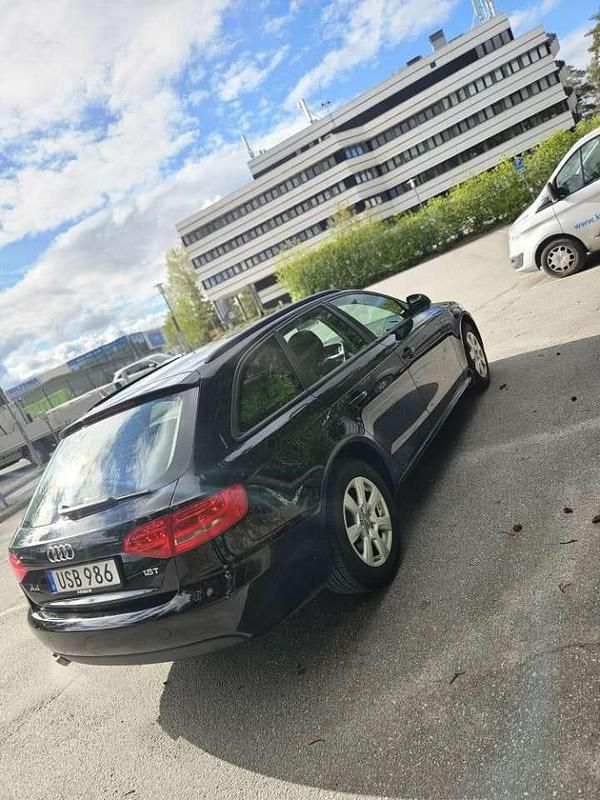 Begagnad Audi A4 2009 Svart Kombi