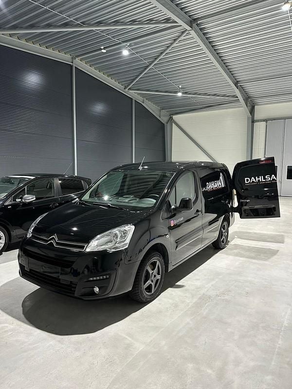 Begagnad Citroën Berlingo 99 HK (72 kW) 2015 Minibuss