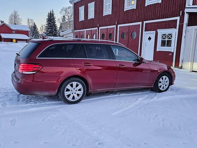 Begagnad Mercedes E220 170 HK (125 kW) 2016