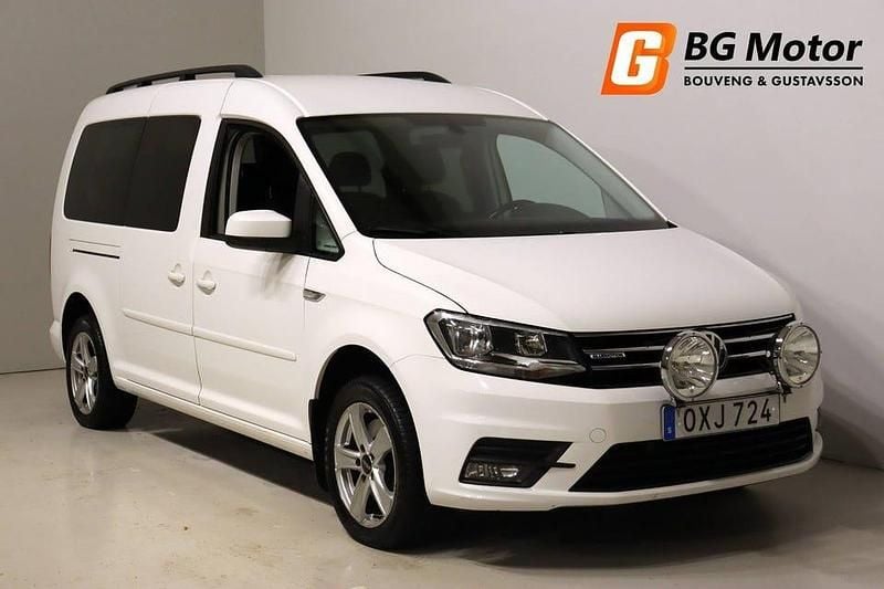 Vit Begagnad 2015 VW Caddy Maxi Life Life Minibuss | 129 900 kr (Marknadspris) - Bild 1/3