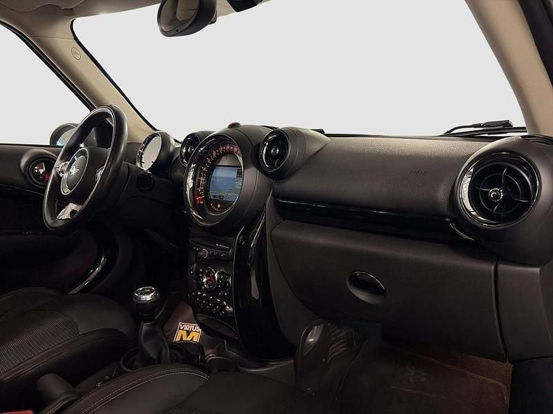 Begagnad Mini Cooper Countryman Chili 122 HK (89 kW) 2015 Grå SUV