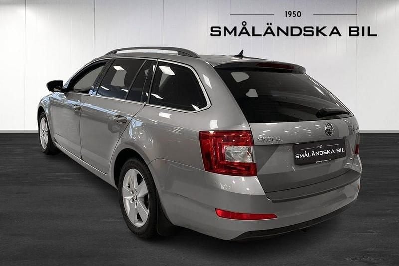 Begagnad Skoda Octavia Ambition 105 HK (77 kW) 2014 Brun Halvkombi