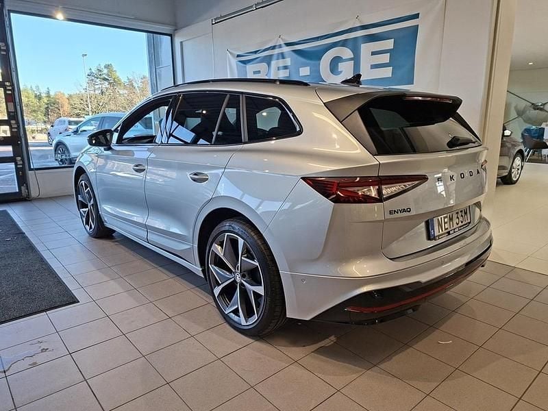 Begagnad Skoda Enyaq iV RS 253 kW (344 HK) 2024 Silver SUV