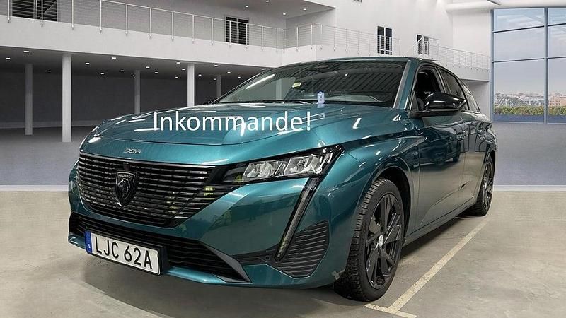 Begagnad Peugeot 308 SW Allure 150 HK (110 kW) 2022 Blå Kombi