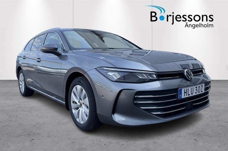 Begagnad 2024 VW Passat Business | 464 900 kr - Bild 1/4