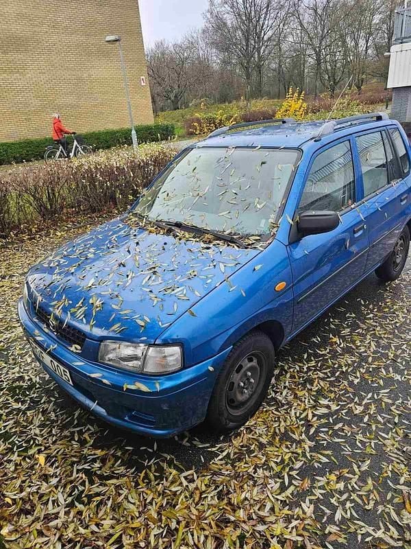 Begagnad 1999 Mazda Demio Halvkombi | 5 000 kr - Bild 1/4