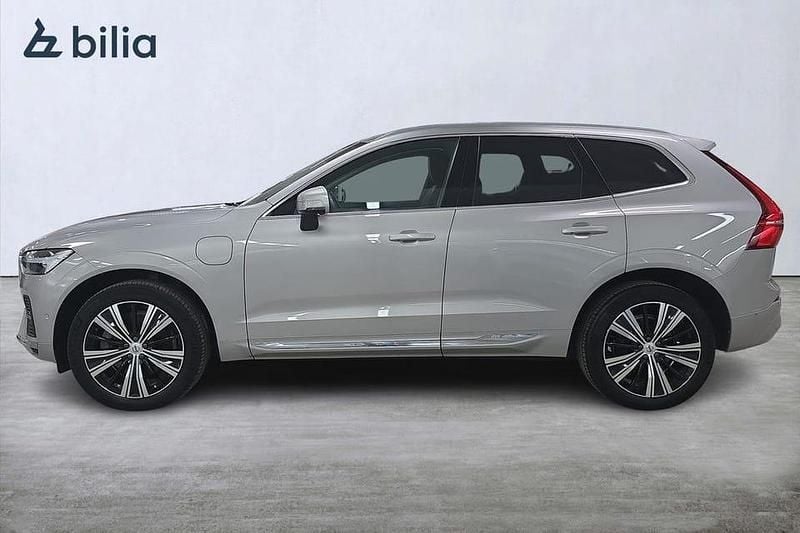 Begagnad Volvo XC60 Ultimate 355 HK (261 kW) 2023 Silver SUV