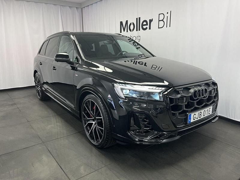 Svart (mytsvart metallic) Ny 2025 Audi Q7 S-Line SUV | 1 259 500 kr (Lite dyr) - Bild 1/4