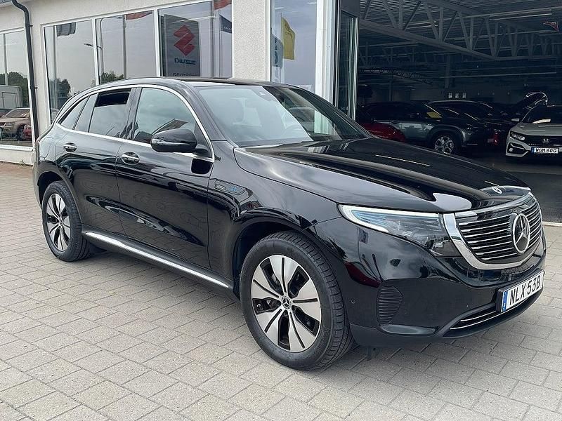 Begagnad Mercedes EQC400 300 kW (408 HK) 2021 Svart SUV