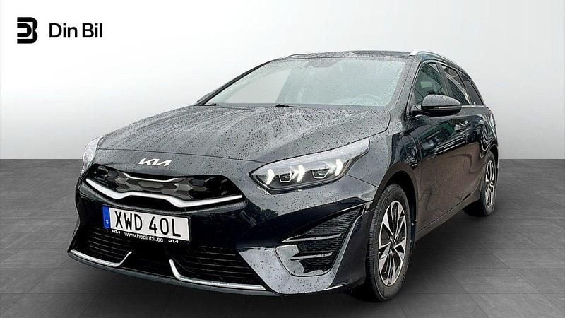 Svart Begagnad 2022 Kia Ceed Sportswagon Kombi | 220 000 kr (Bra pris) - Bild 1/4
