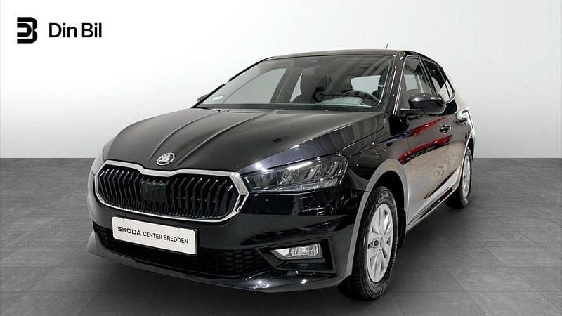 Svart Ny 2025 Skoda Fabia Selection Halvkombi | 269 300 kr (Marknadspris) - Bild 1/4
