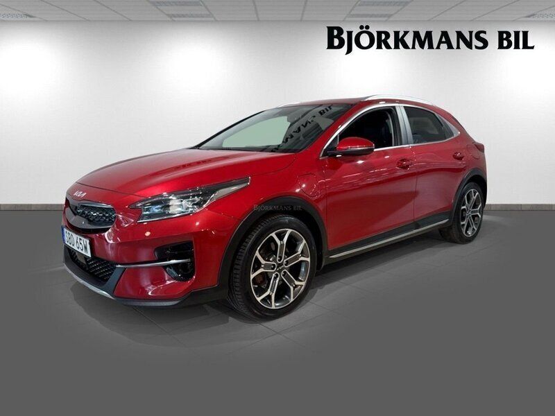Röd Begagnad 2022 Kia XCeed Advance SUV | 229 000 kr (Marknadspris) - Bild 1/4