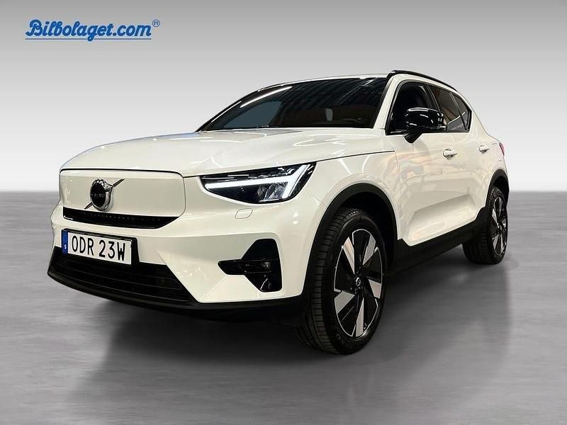 Vit Begagnad 2025 Volvo EX40 Plus SUV | 499 000 kr (Marknadspris) - Bild 1/4