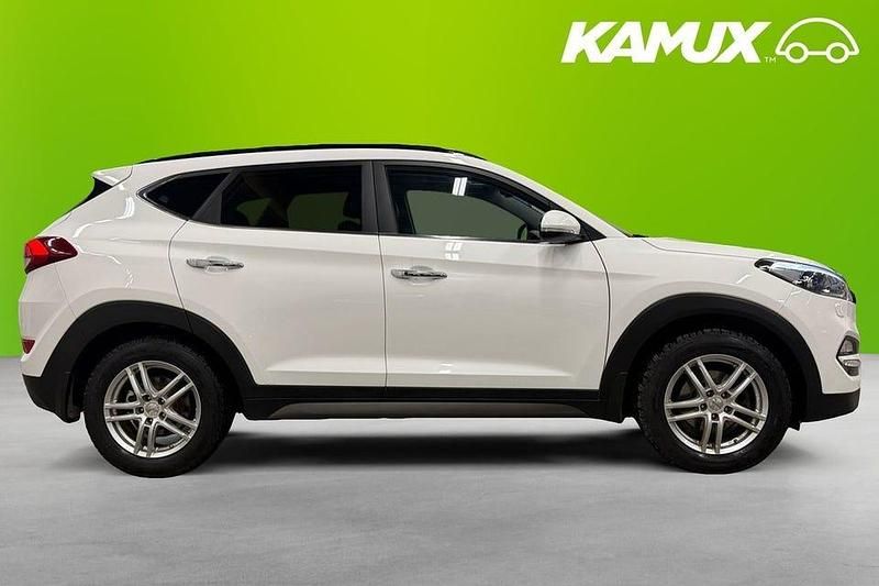 Begagnad Hyundai Tucson Premium 185 HK (136 kW) 2016 Vit SUV