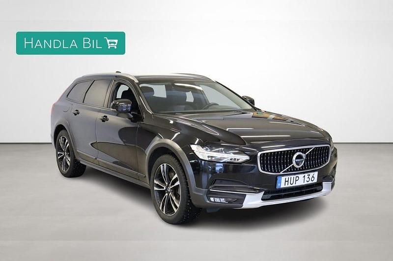 Begagnad Volvo V90 CC 190 HK (139 kW) 2018 Svart Kombi
