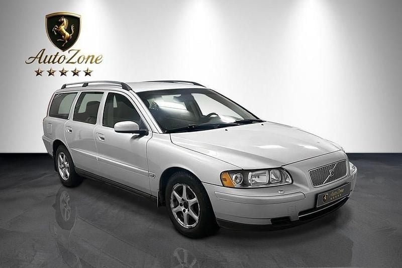 Begagnad Volvo V70 Business Edition 140 HK (102 kW) 2005 Grå Kombi