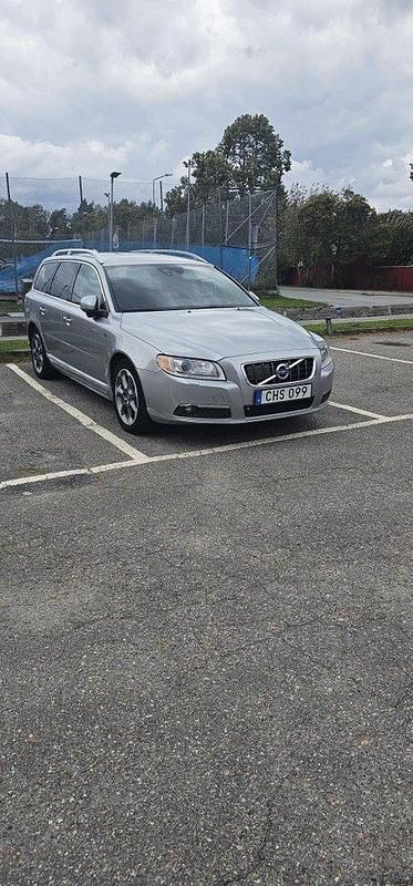 Silver Begagnad 2012 Volvo V70 Ocean Race Kombi | 48 900 kr (Superpris) - Bild 1/4