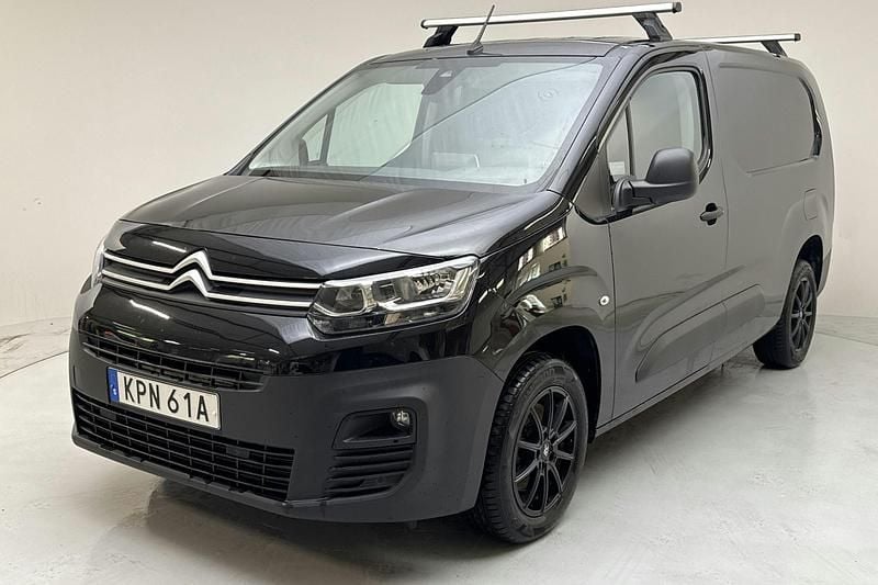 Svart Begagnad 2020 Citroën Berlingo Minibuss | 98 000 kr (Superpris) - Bild 1/4