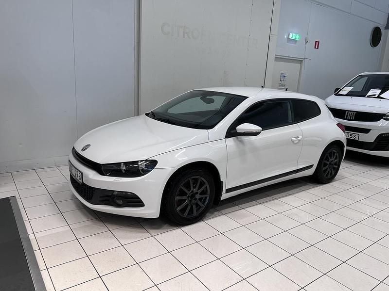 Vit Begagnad 2009 VW Scirocco Sportkupé | 49 000 kr (Marknadspris) - Bild 1/4