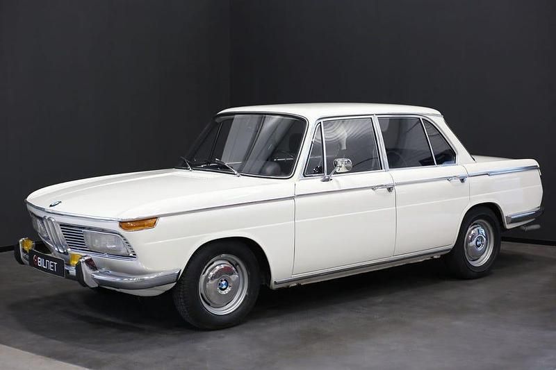 Begagnad BMW New Class 101 HK (74 kW) 1969 Vit Sedan