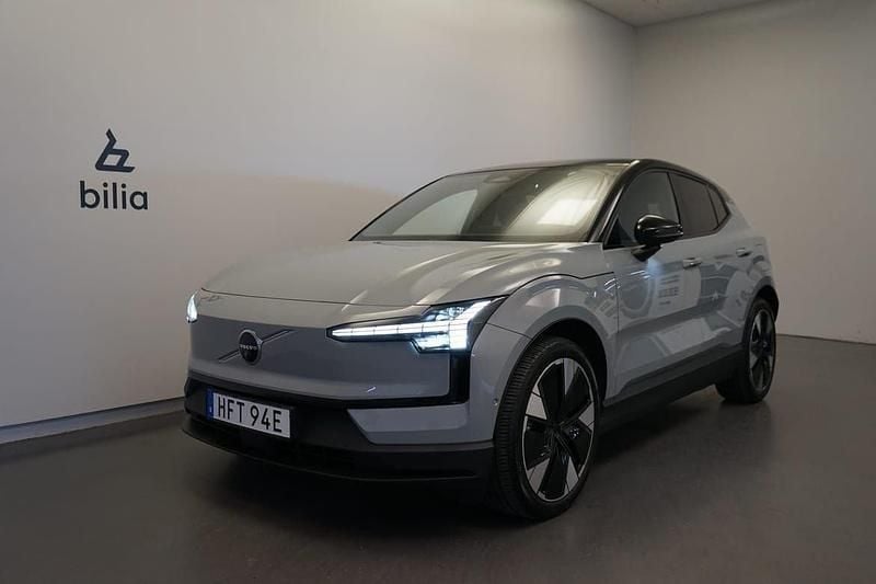 Grå Begagnad 2024 Volvo EX30 Performance SUV | 409 500 kr - Bild 1/3
