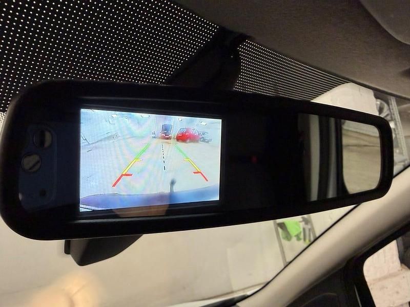 Begagnad Ford Transit Connect 101 HK (74 kW) 2018 Vit Minibuss