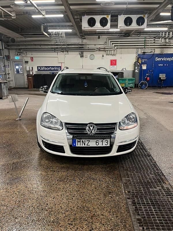 Begagnad 2009 VW Golf VI Kombi | 39 000 kr (Marknadspris) - Bild 1/4