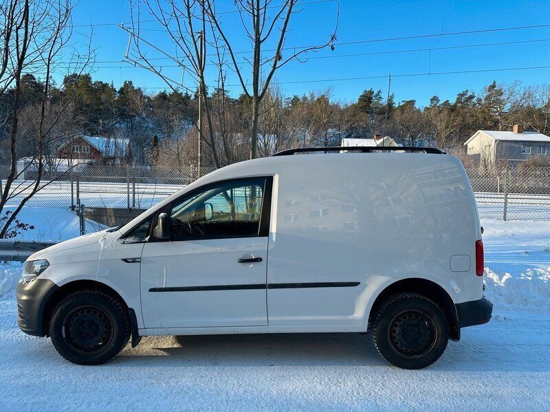 Begagnad VW Caddy 123 HK (90 kW) 2018 Vit Minibuss