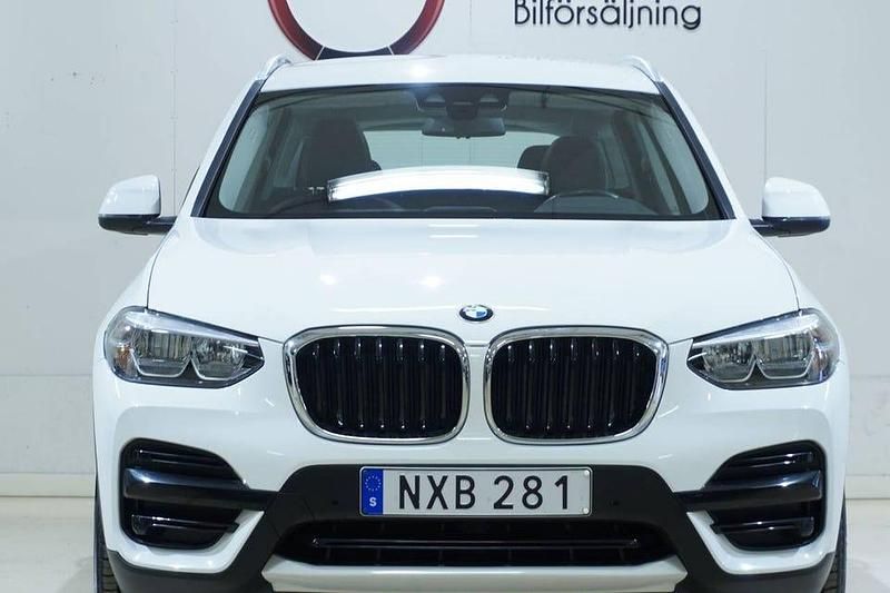 Begagnad BMW X3 Sport Line 184 HK (135 kW) 2018 Vit SUV