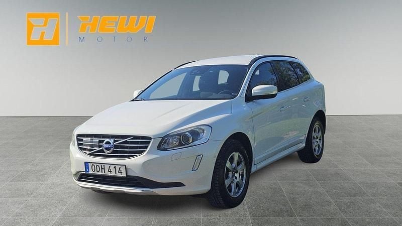 Vit Begagnad 2016 Volvo XC60 SUV | 159 800 kr (Marknadspris) - Bild 1/4
