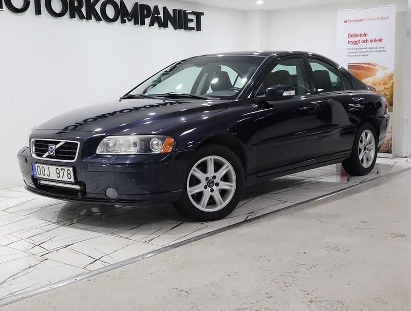 Begagnad Volvo S60 Momentum 170 HK (125 kW) 2007 Mörkblå Sedan