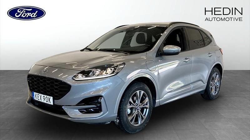 Grå (silver) Begagnad 2023 Ford Kuga ST-Line SUV | 314 900 kr (Dyr) - Bild 1/4