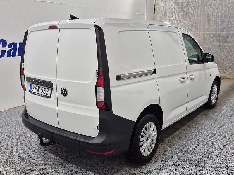 Begagnad VW Caddy 75 HK (55 kW) 2023 Vit Minibuss