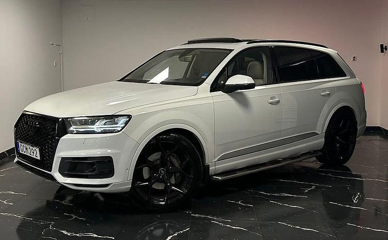 Vit Begagnad 2015 Audi Q7 SUV | 299 900 kr (Marknadspris) - Bild 1/4