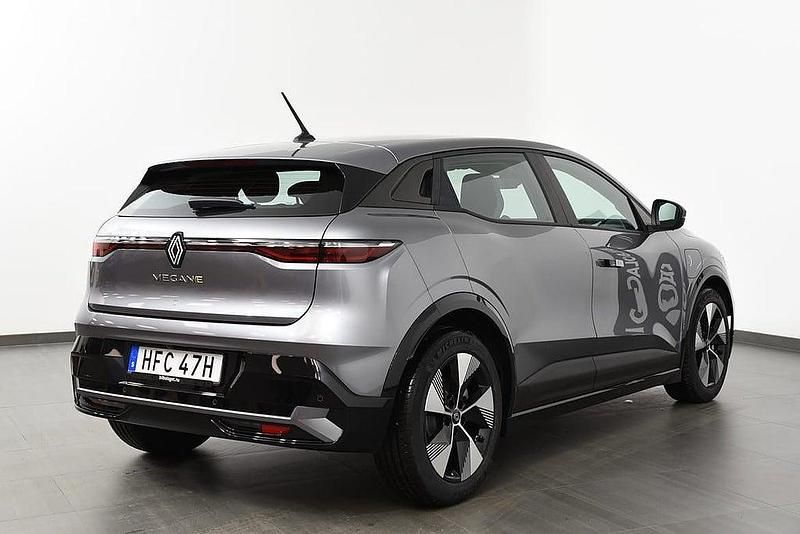 Begagnad Renault Mégane IV Equilibre 161 kW (220 HK) 2023 Grå Halvkombi