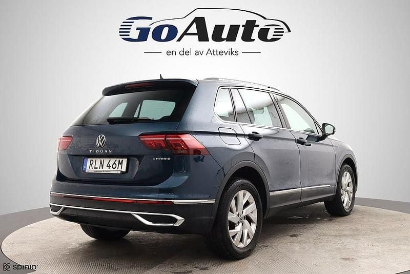 Begagnad VW Tiguan Elegance 245 HK (180 kW) 2022 Mörkblå SUV