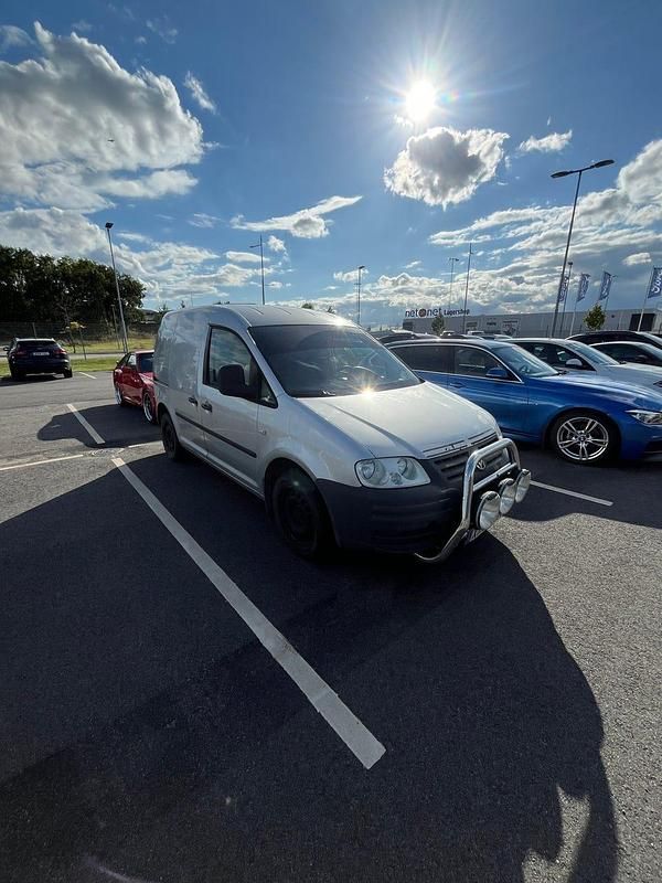 Begagnad 2006 VW Caddy Minibuss | 14 000 kr - Bild 1/4