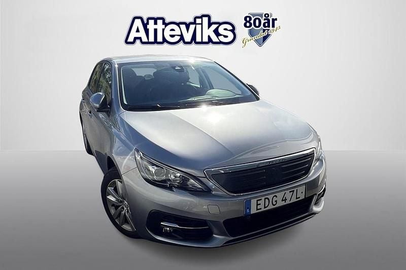 Grå Begagnad 2020 Peugeot 308 Halvkombi | 149 000 kr (Marknadspris) - Bild 1/4