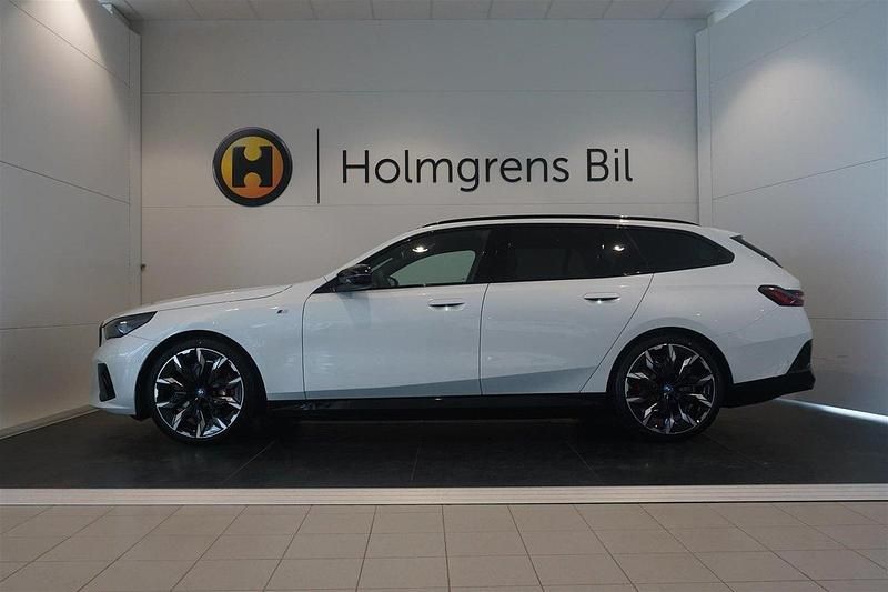 Begagnad BMW i5 M Sport 442 kW (601 HK) 2024 Vit Sedan