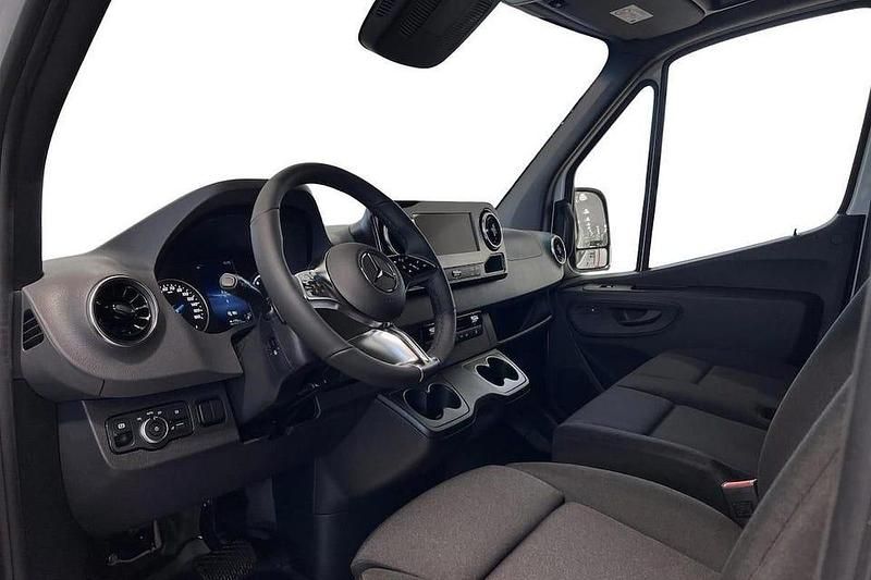 Begagnad Mercedes E-Sprinter 100 kW (136 HK) 2024 Vit (white) Van