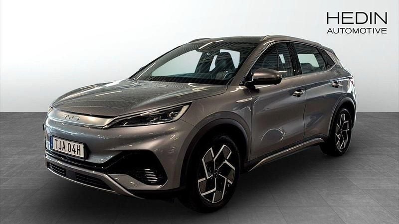 Grå (grey) Begagnad 2022 BYD Atto 3 Design SUV | 289 900 kr (Marknadspris) - Bild 1/4
