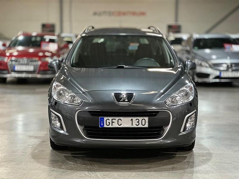 Begagnad Peugeot 308 SW 120 HK (88 kW) 2013 Grå (shark grey) Kombi