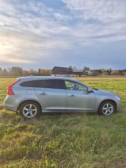 Begagnad Volvo V60 163 HK (119 kW) 2011 Kombi