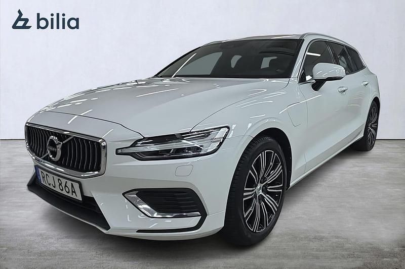Vit Begagnad 2022 Volvo V60 Inscription Kombi | 264 000 kr (Superpris) - Bild 1/3